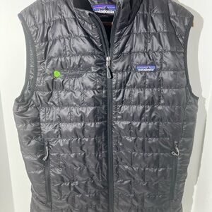 Patagonia men’s quilted nano puffer vest